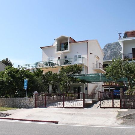 Apartments And Rooms With Parking Space Gradac, Makarska - 6819 Градац Екстериор снимка