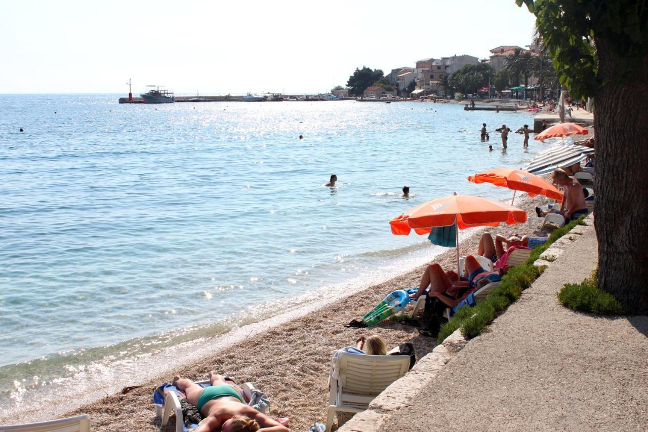 Apartments And Rooms With Parking Space Gradac, Makarska - 6819 Градац Екстериор снимка