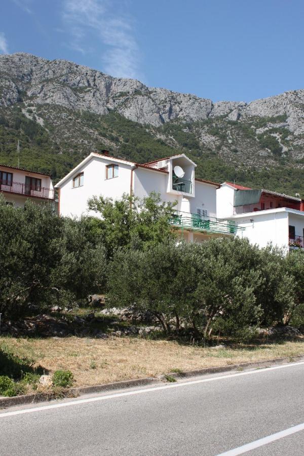 Apartments And Rooms With Parking Space Gradac, Makarska - 6819 Градац Екстериор снимка
